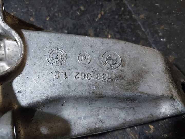 фото №9, Лапи / крепление двигателя bmw 5 e34 525i m20b25 256k1 механическая коробка передач 1133362