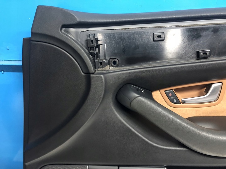 фото №7, Audi a8 d3 боковина обивка дверь правые перед