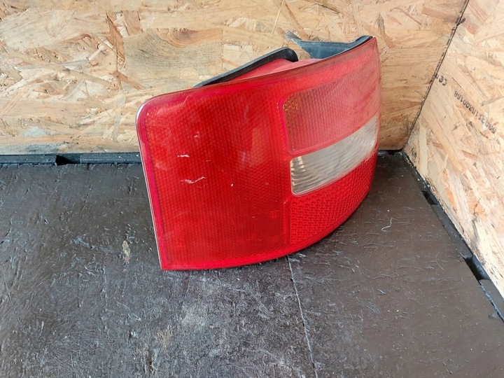 фото №14, Лампа задня ліва audi a6 c5 4b універсал 4b9945095f