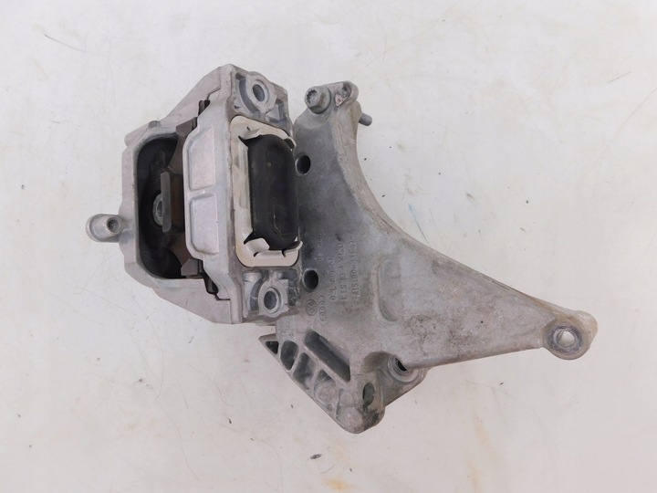 фото №6, Audi a3 8p рестайлинг 1,6 tdi лапи двигателя