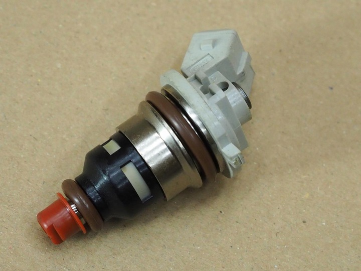 фото №11, Инжектор топлива ford escort mk6 1.4 95-02 1.6