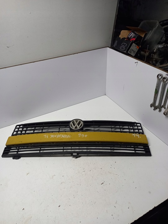 фото №1, Решётка радиатора решётка vw t4 701853653c