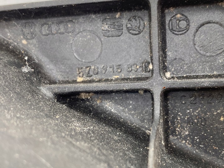 фото №8, Seat ibiza 6j skoda fabia ii vw polo 6r основание акумулятора 5z0915331b