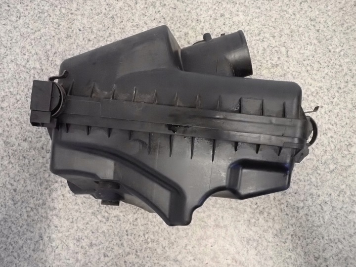 фото №4, Avensis t25 03-05 2.0 d4d корпус фільтра повітря