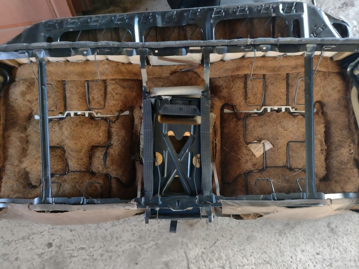 фото №10, Mercedes w123 диван задня чорна 3-seria