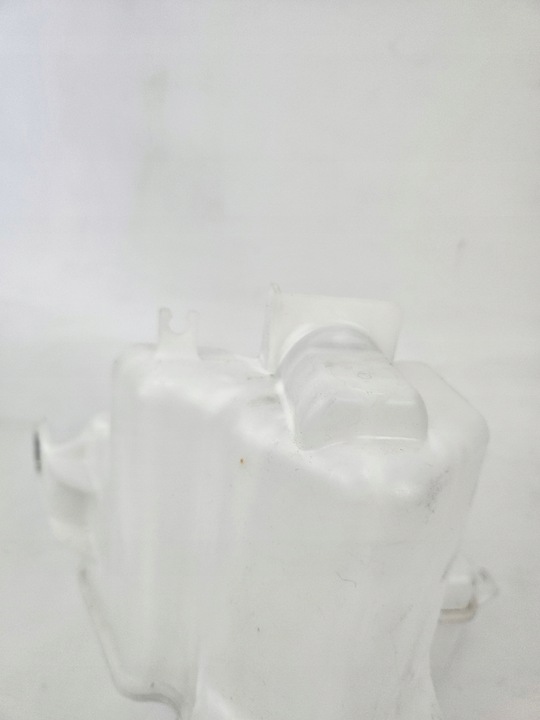 фото №12, Toyota rav4 v 2019 - бак do рідини склоомивача 060851-665