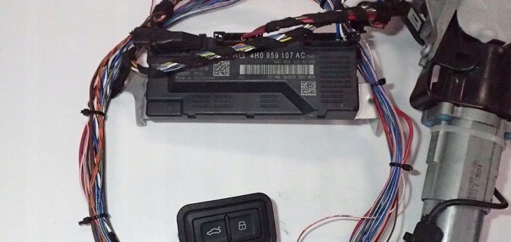 фото №8, Набор электрический крышки зад audi a8 s8 d4 2016