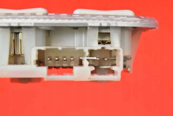 фото №7, Лампа освітлення інтер'єру перед 9680713880 citroen c5 ii x7 iii 08-17