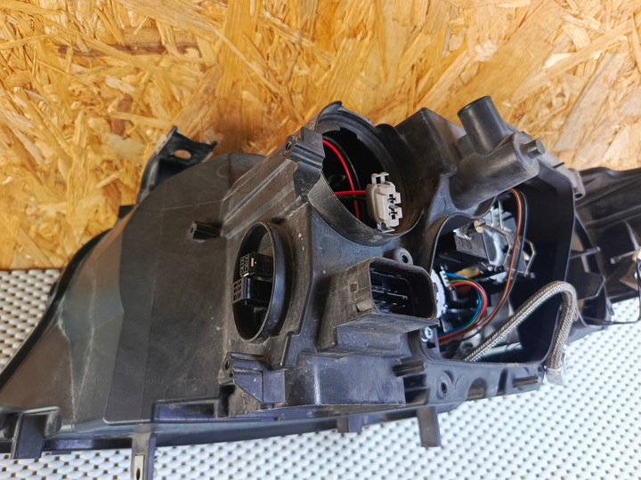 фото №8, Лампа перед права bmw 3 e90 e91 рестайлінг bi-xenon 63.11-7202584.9