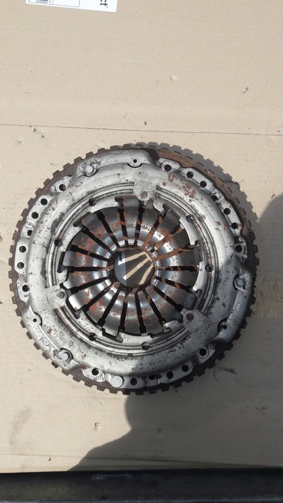 фото №2, Renault scenic ii 2 прижим колесо маховики