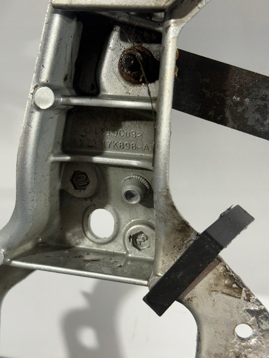 фото №6, Кріплення підсилювач ременя передньої верхній jaguar xe x760 gx73-17859-ae