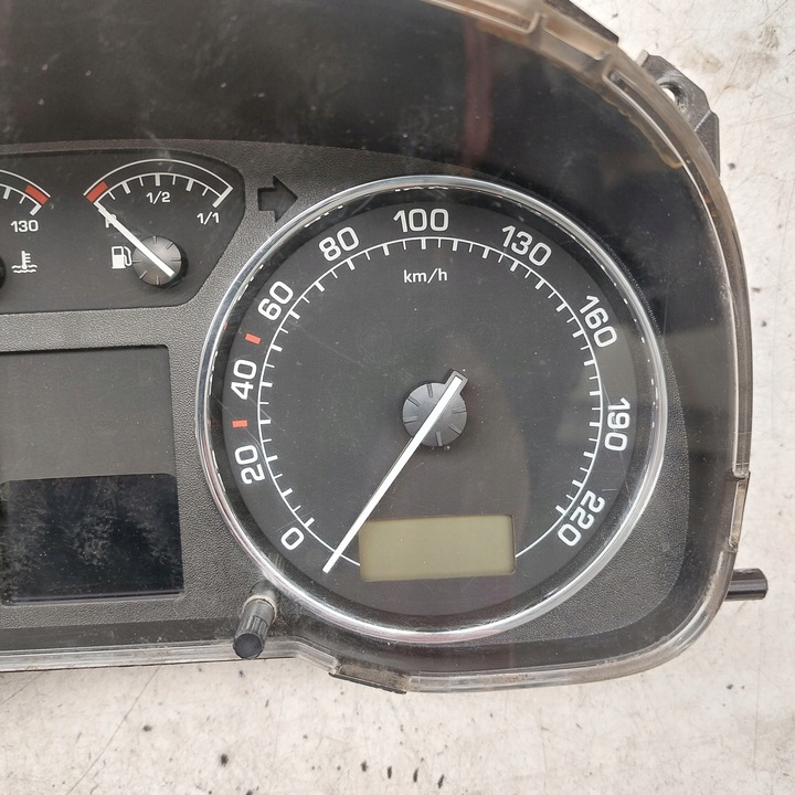 фото №14, Skoda octavia 1,9tdi спидометр приборы 1u0920820g