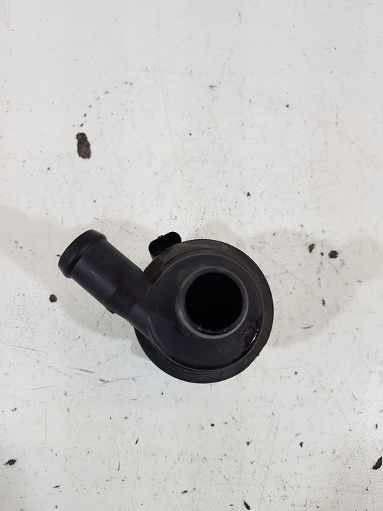 фото №13, Дополнительный насос воды vw audi 1.6tdi 6r0965561a