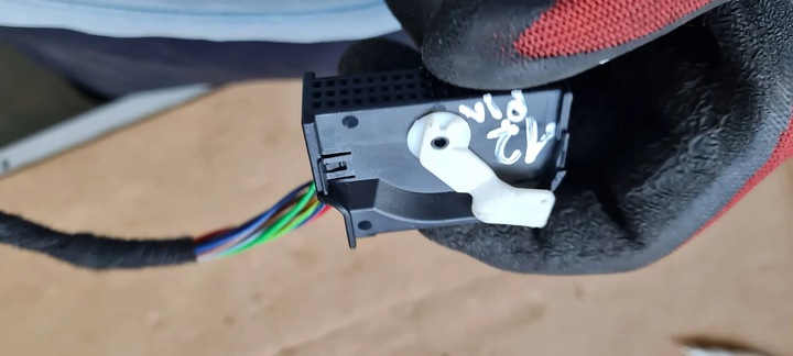 фото №5, Q7 4m ii штекер роз'єм з'єднувач a4 b9 8w a5 4m0972144