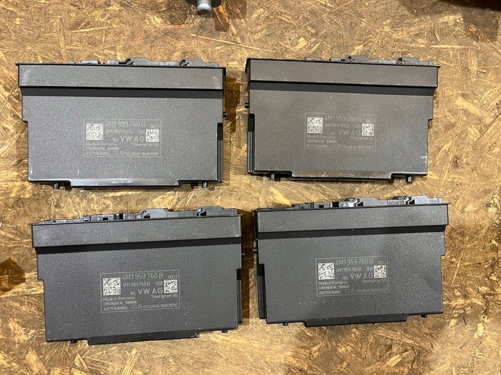 фото №14, Сиденья kpl. кожа модули ролеты вентиляция porsche panamera 971 1