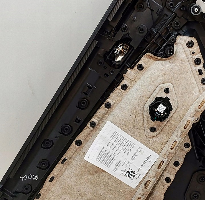 фото №5, Volkswagen tiguan 2022 обшивки / обшивка дверь задних