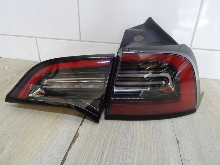 фото №1, Tesla модель 3 лампа правая зад задняя 1077400 llu