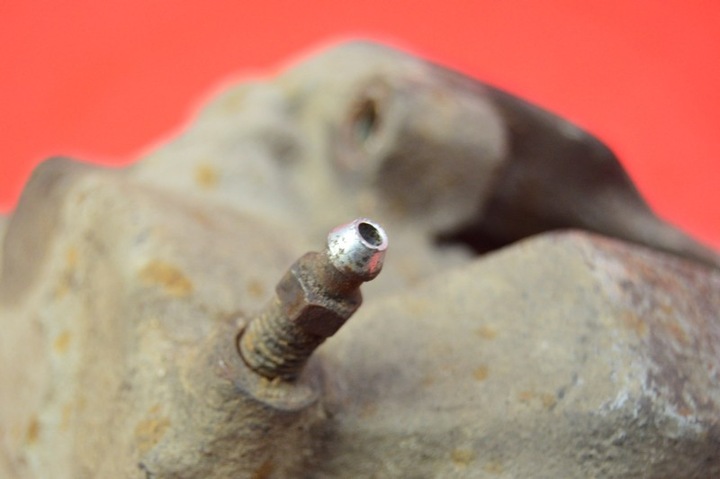 фото №7, Суппорт тормозной правые перед mercedes e-klasa w210 2.2 cdi 125 km 95-99