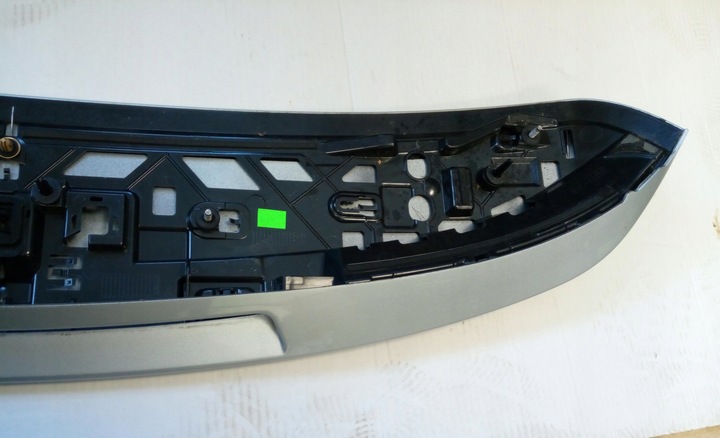 фото №8, Спойлер кришки mercedes w205 універсал оригінал.