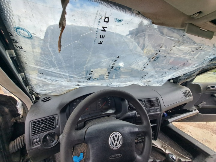 фото №8, Торпедо роздавальна консоль vw gol iv
