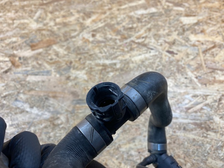 фото №10, Шланг труба шланг води mercedes w205 w253 w213 a2055015600