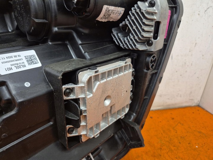 фото №11, Kia sportage v 21- лампа ліва перед фара лівий 92101r2000