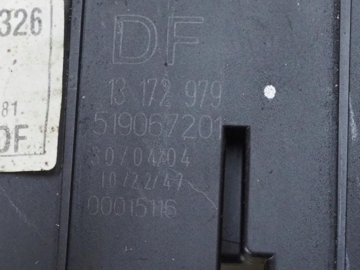фото №5, Opel vectra c 1.9 cdti блок запобіжників 13172979 df