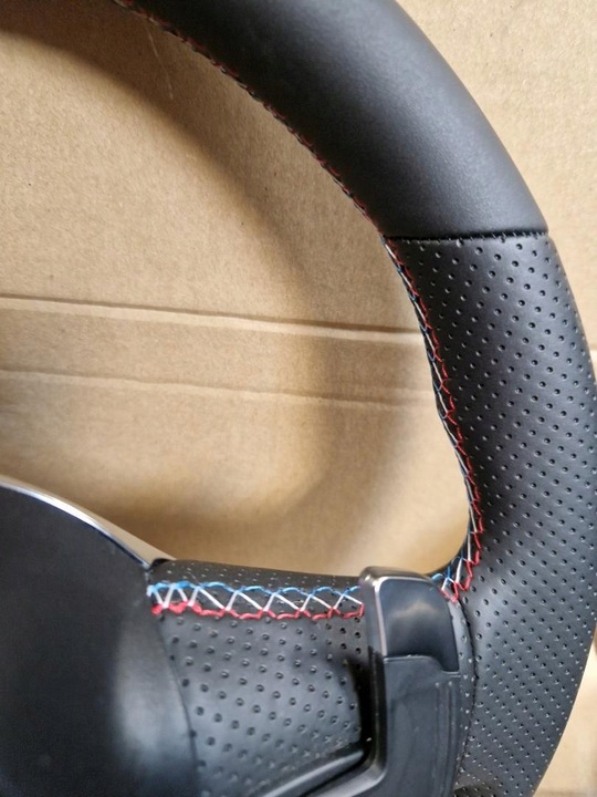 фото №11, Кермо червона синя nić clio v пелюстки