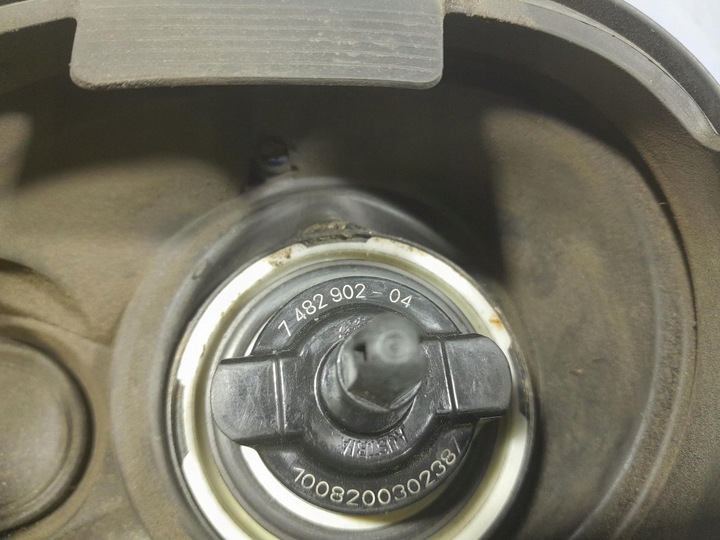 фото №8, Bmw 1 f40 кришка заливання пального бензин c1d