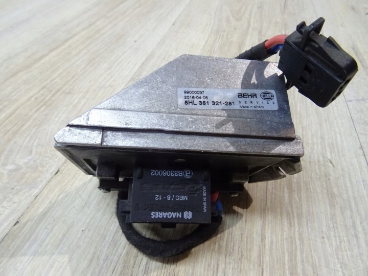 фото №6, Резистор вентилятор audi seat skoda vw 5hl351321-281