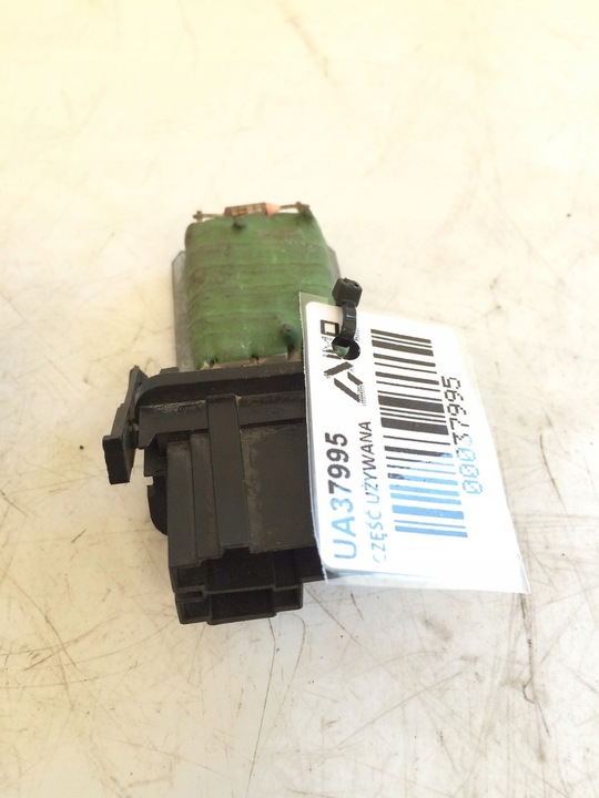 фото №1, Резистор вентилятор volkswagen golf iii