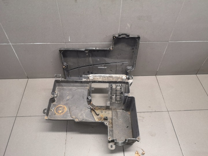 фото №12, Корпус блоків управління audi a8 d2 eu 4d1937128e