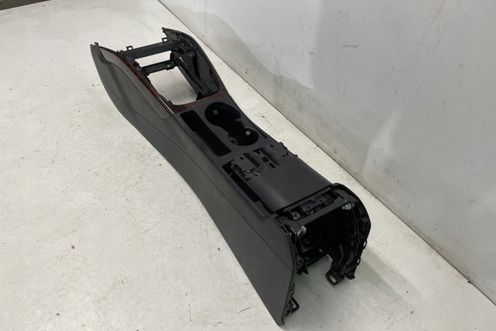 фото №15, Консоль капот audi a4 8k2, b8 8k0864981d 2.0l бензин 155kw 2010