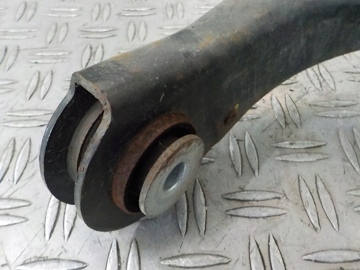 фото №4, Grand cherokee wk2 важіль верхній праві перед