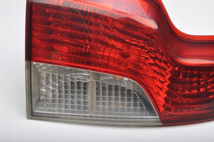фото №9, Volvo v50 фара левая задняя левое зад рестайлинг универсал 30744543