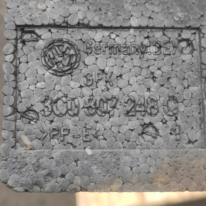 фото №7, Балка шумоизоляция перед pod бампер пена vw passat b6 3c0807248c