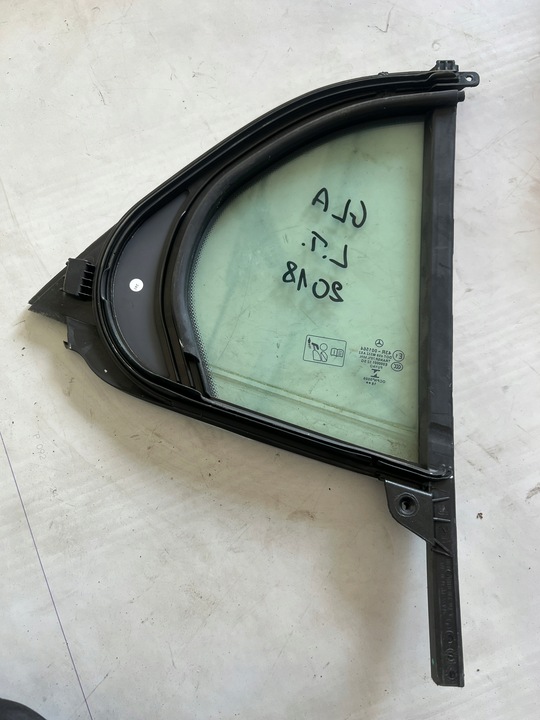 фото №3, Mercedes gla рестайлінг 17-19 w156 x156 скло кузовна двері ліва зад 2018