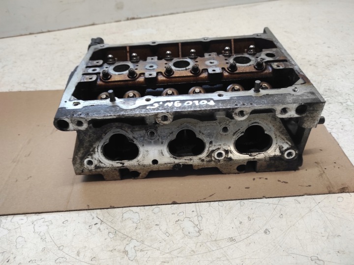 фото №6, Vw polo iv 4 9n 01- 1.2 azq головка 03e103373c