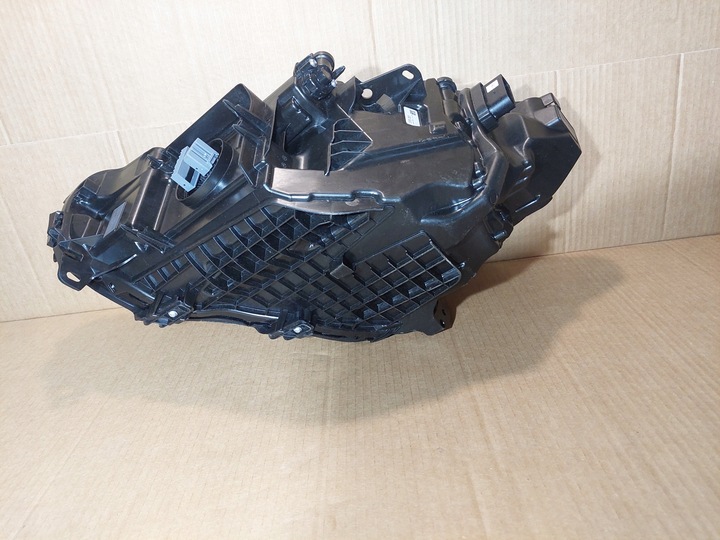 фото №9, Volvo xc40 рестайлінг 21r .лампа права передня