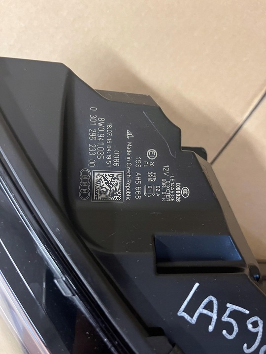 фото №10, Audi a4 b9 лампа левый перед полный led 8w0941035