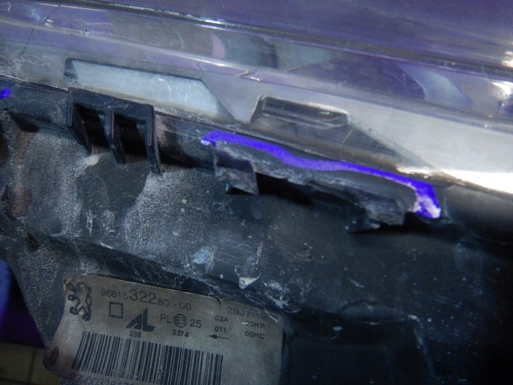 фото №6, Peugeot 307 рестайлинг fl 05-08 лампа перед правая фара правые 9681832280