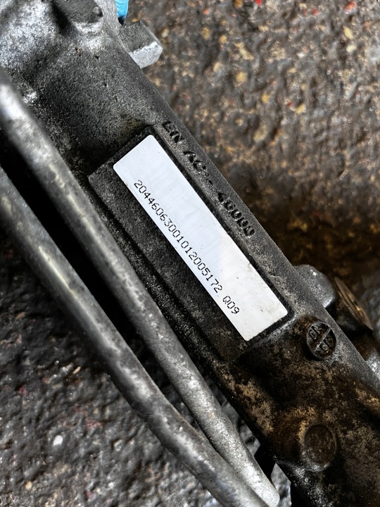 фото №5, 2 mercedes w204 трансмиссия рулевая рулевая рейка 20411011017