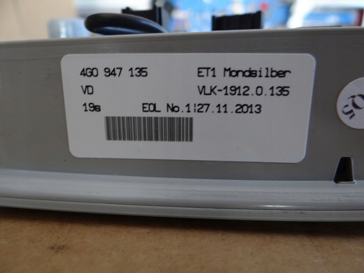 фото №14, Лампа потолок audi a6 c7 4g0947135