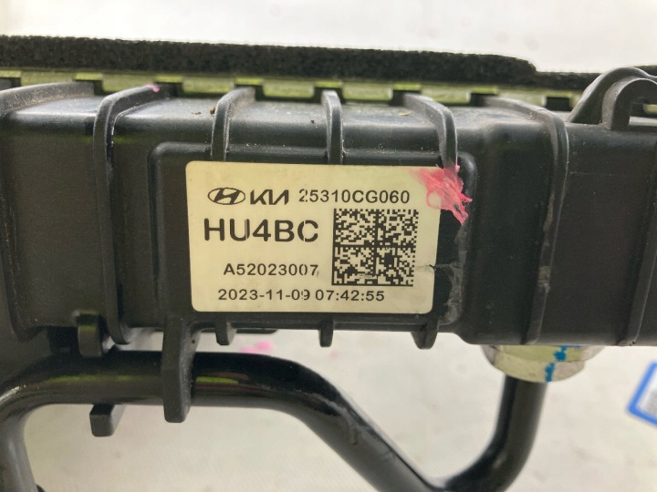 фото №5, Радиатор hyundai staria автобус us4 25310-cg060