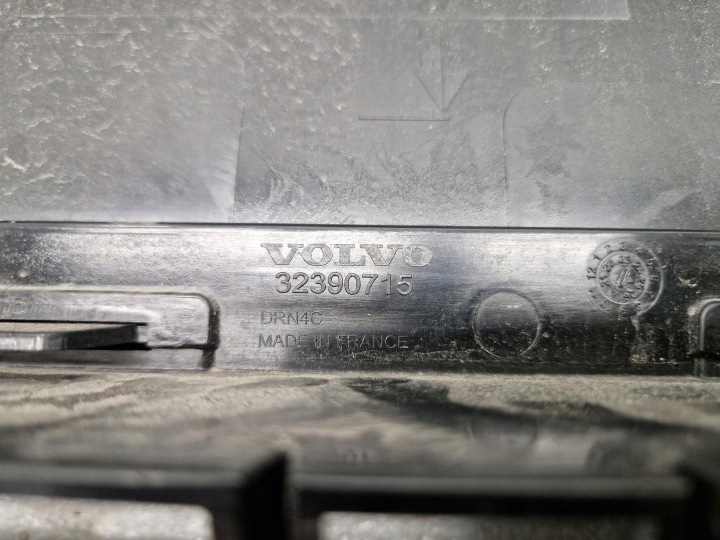 фото №10, Решітка решітка радіатора volvo xc40 c40 рестайлінг 22- 32337601