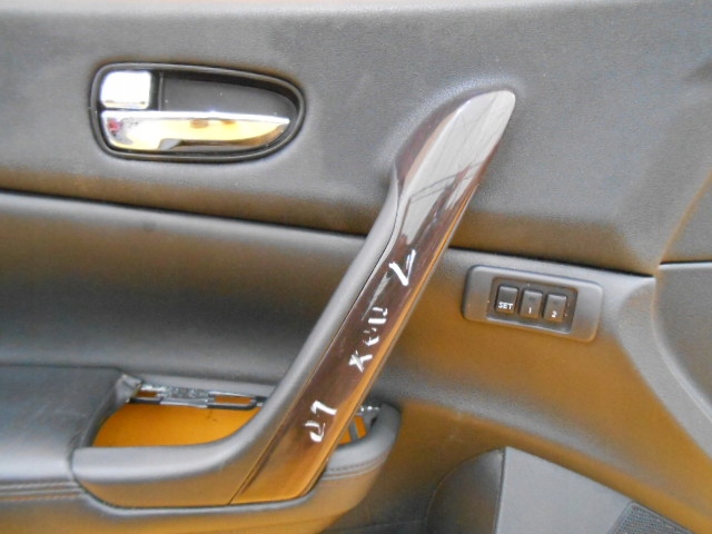 фото №11, Nissan maxima a35 2009 - боковина обшивки дверь перед