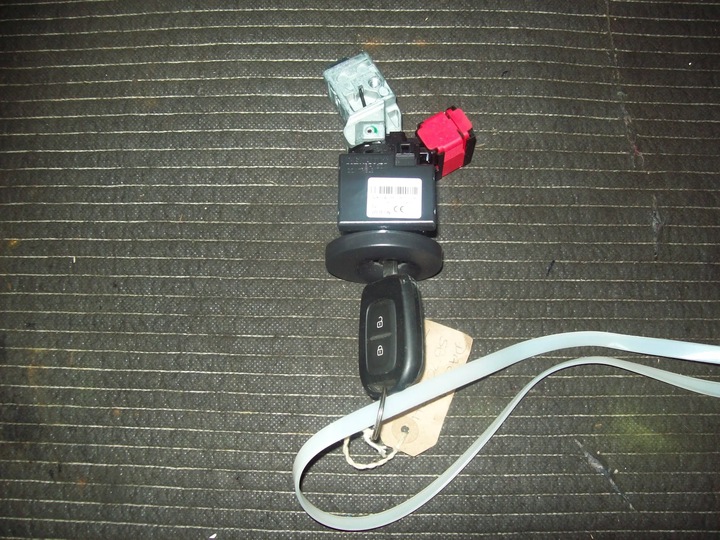 фото №12, Компьютер набор стартовый duster ii dacia 1.3 tce механическая коробка передач замок зажигания спидометр