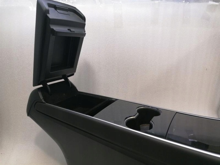 фото №7, Tesla модель 3 armrest console 1755503-00a центральный set