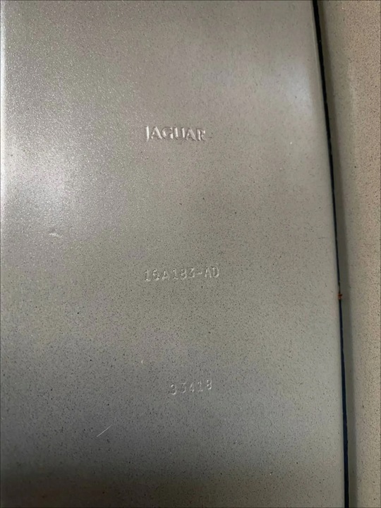 фото №10, Крило лівий перед jaguar e-pace x540