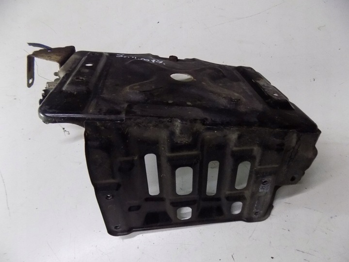 фото №6, Suzuki sx4 06-12 1.9 4x4 основание акумулятора